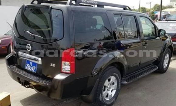 Buy Used Nissan Pathfinder Black Car in Dakar in Dakar Buy Used Nissan Pathfinder Black Car in Dakar in Dakar