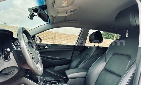 Buy Import Hyundai Tucson White Car in Dakar in Dakar Buy Import Hyundai Tucson White Car in Dakar in Dakar