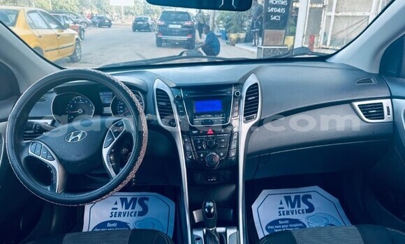 Buy Used Hyundai Elantra White Car in Dakar in Dakar Buy Used Hyundai Elantra White Car in Dakar in Dakar