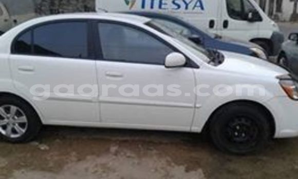 Buy Used Kia Rio White Car in Dakar in Dakar Buy Used Kia Rio White Car in Dakar in Dakar