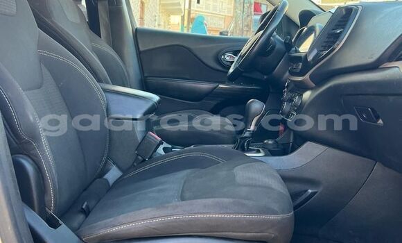 Dieundeu Occasion Jeep Cherokee Brown Auto in Dakar in Dakar Dieundeu Occasion Jeep Cherokee Brown Auto in Dakar in Dakar