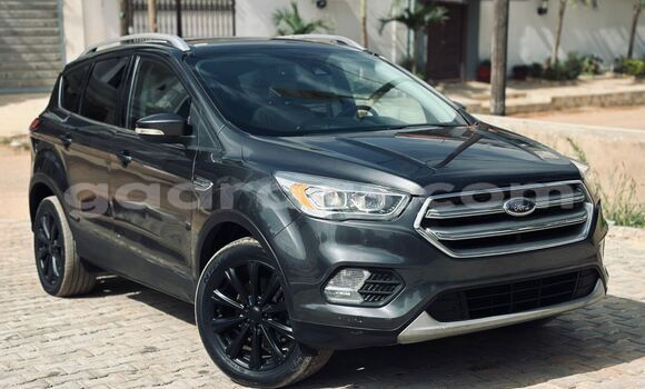 Acheter Import Voiture Ford Escape Gris à Dakar, Dakar Acheter Import Voiture Ford Escape Gris à Dakar, Dakar