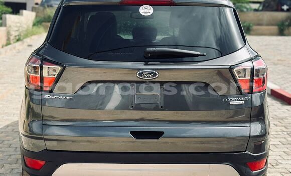 Acheter Import Voiture Ford Escape Gris à Dakar, Dakar Acheter Import Voiture Ford Escape Gris à Dakar, Dakar