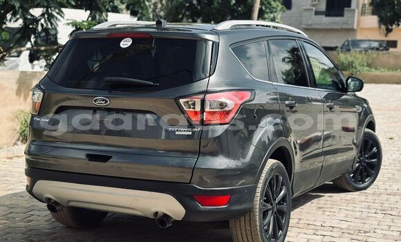 Acheter Import Voiture Ford Escape Gris à Dakar, Dakar Acheter Import Voiture Ford Escape Gris à Dakar, Dakar