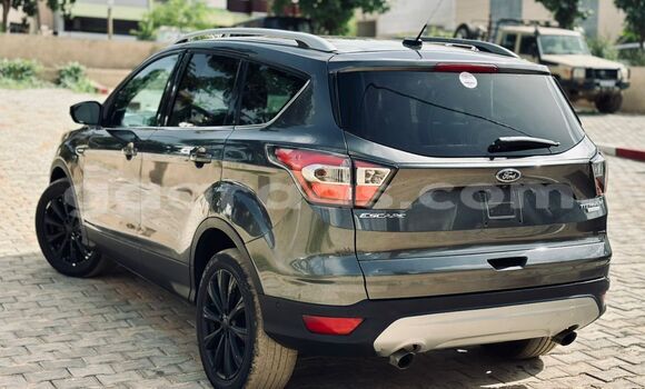 Acheter Import Voiture Ford Escape Gris à Dakar, Dakar Acheter Import Voiture Ford Escape Gris à Dakar, Dakar
