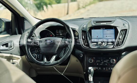 Acheter Import Voiture Ford Escape Gris à Dakar, Dakar Acheter Import Voiture Ford Escape Gris à Dakar, Dakar