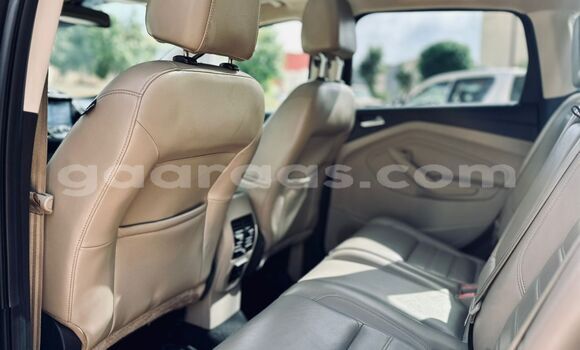 Acheter Import Voiture Ford Escape Gris à Dakar, Dakar Acheter Import Voiture Ford Escape Gris à Dakar, Dakar