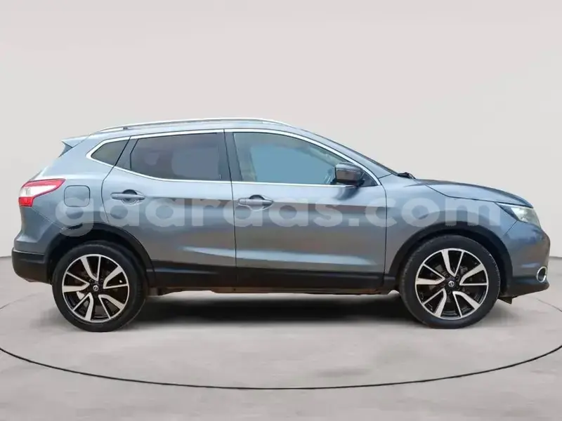 Big with watermark nissan qashqai dakar scmz 23836