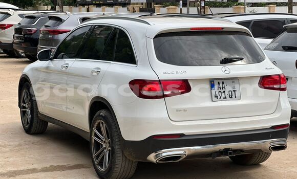 Acheter Occasion Voiture Mercedes‒Benz GLC Blanc à Dakar, Dakar Acheter Occasion Voiture Mercedes‒Benz GLC Blanc à Dakar, Dakar
