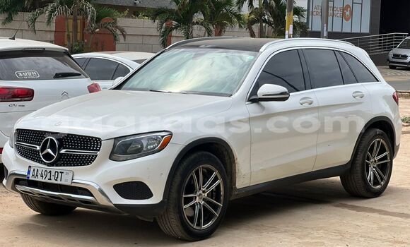 Acheter Occasion Voiture Mercedes‒Benz GLC Blanc à Dakar, Dakar Acheter Occasion Voiture Mercedes‒Benz GLC Blanc à Dakar, Dakar