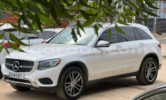 Acheter Occasion Voiture Mercedes‒Benz GLC Blanc à Dakar, Dakar Acheter Occasion Voiture Mercedes‒Benz GLC Blanc à Dakar, Dakar