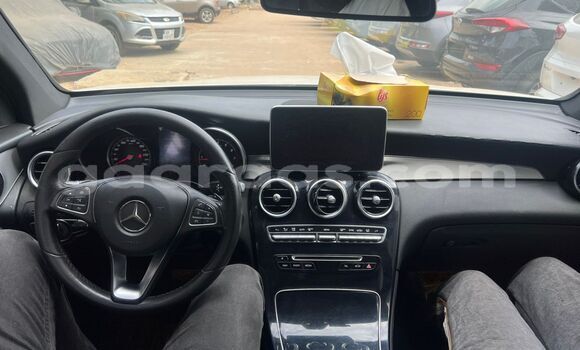 Acheter Occasion Voiture Mercedes‒Benz GLC Blanc à Dakar, Dakar Acheter Occasion Voiture Mercedes‒Benz GLC Blanc à Dakar, Dakar