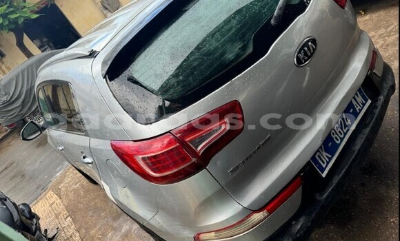 Buy Used Kia Sportage Silver Car in Dakar in Dakar Buy Used Kia Sportage Silver Car in Dakar in Dakar