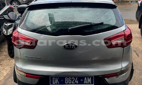 Buy Used Kia Sportage Silver Car in Dakar in Dakar Buy Used Kia Sportage Silver Car in Dakar in Dakar