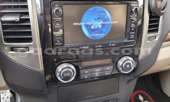 Buy Used Mitsubishi Van White Truck in Dakar in Dakar Buy Used Mitsubishi Van White Truck in Dakar in Dakar