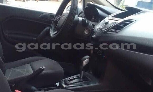 Acheter Occasion Voiture Ford Fiesta Gris à Dakar, Dakar Acheter Occasion Voiture Ford Fiesta Gris à Dakar, Dakar