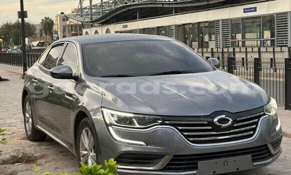 Dieundeu Occasion Renault Talisman Silver Auto in Dakar in Dakar Dieundeu Occasion Renault Talisman Silver Auto in Dakar in Dakar