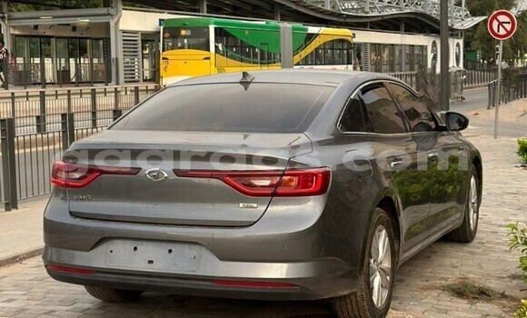 Dieundeu Occasion Renault Talisman Silver Auto in Dakar in Dakar Dieundeu Occasion Renault Talisman Silver Auto in Dakar in Dakar