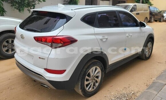 Dieundeu Occasion Hyundai Tucson White Auto in Dakar in Dakar Dieundeu Occasion Hyundai Tucson White Auto in Dakar in Dakar