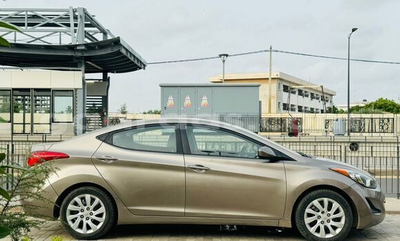 Acheter Occasion Voiture Hyundai Elantra Beige à Dakar, Dakar Acheter Occasion Voiture Hyundai Elantra Beige à Dakar, Dakar