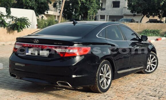 Buy Import Hyundai Grandeur Black Car in Dakar in Dakar Buy Import Hyundai Grandeur Black Car in Dakar in Dakar