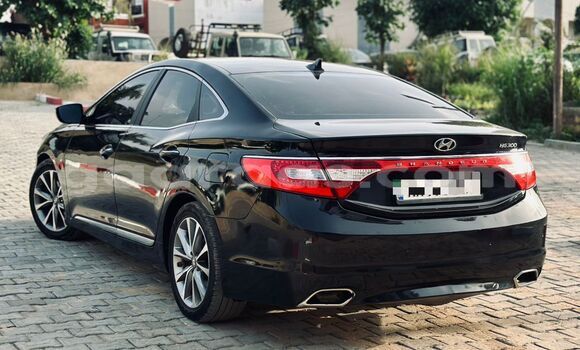 Buy Import Hyundai Grandeur Black Car in Dakar in Dakar Buy Import Hyundai Grandeur Black Car in Dakar in Dakar