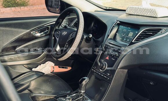 Buy Import Hyundai Grandeur Black Car in Dakar in Dakar Buy Import Hyundai Grandeur Black Car in Dakar in Dakar