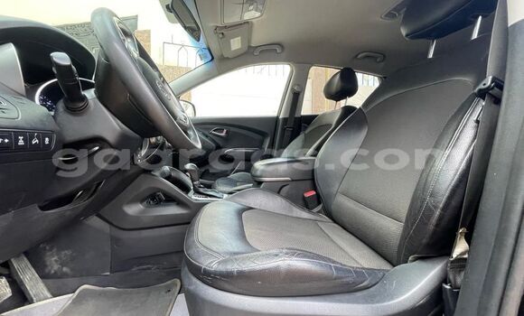 Dieundeu Occasion Hyundai Tucson Black Auto in Dakar in Dakar Dieundeu Occasion Hyundai Tucson Black Auto in Dakar in Dakar