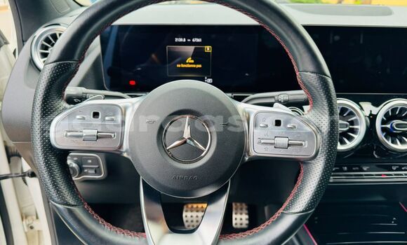 Acheter Neuf Voiture Mercedes‒Benz GLA-klasse Blanc à Dakar, Dakar Acheter Neuf Voiture Mercedes‒Benz GLA-klasse Blanc à Dakar, Dakar