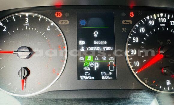 Acheter Occasion Voiture Renault Megane Beige à Dakar, Dakar Acheter Occasion Voiture Renault Megane Beige à Dakar, Dakar