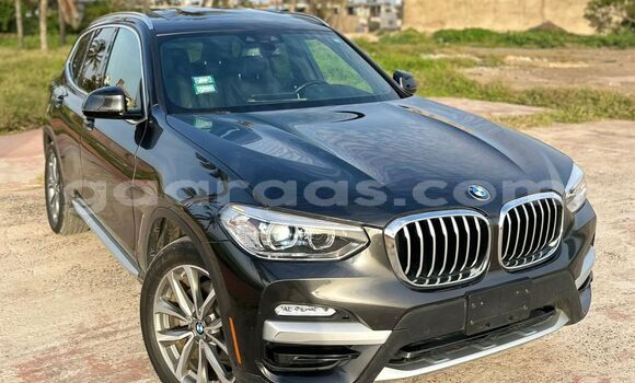 Acheter Occasion Voiture BMW X3 Noir à Dakar, Dakar Acheter Occasion Voiture BMW X3 Noir à Dakar, Dakar