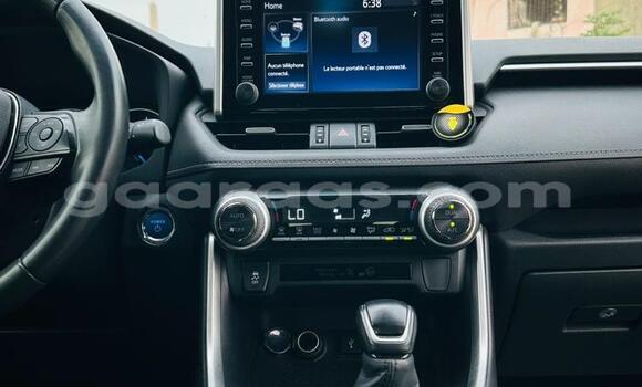 Buy New Toyota RAV4 Silver Car in Dakar in Dakar Buy New Toyota RAV4 Silver Car in Dakar in Dakar