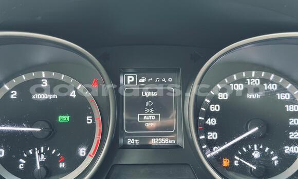 Buy Used Hyundai Santa Fe White Car in Dakar in Dakar Buy Used Hyundai Santa Fe White Car in Dakar in Dakar