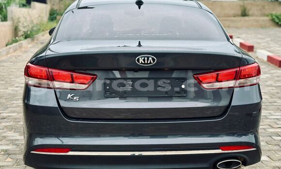 Acheter Import Voiture Kia K5 Noir à Dakar, Dakar Acheter Import Voiture Kia K5 Noir à Dakar, Dakar