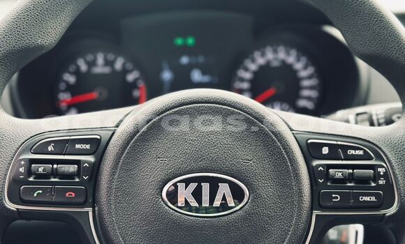 Acheter Import Voiture Kia K5 Noir à Dakar, Dakar Acheter Import Voiture Kia K5 Noir à Dakar, Dakar