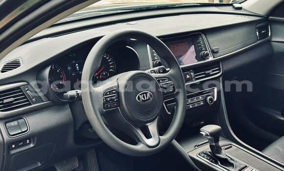 Acheter Import Voiture Kia K5 Noir à Dakar, Dakar Acheter Import Voiture Kia K5 Noir à Dakar, Dakar