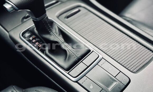 Acheter Import Voiture Kia K5 Noir à Dakar, Dakar Acheter Import Voiture Kia K5 Noir à Dakar, Dakar