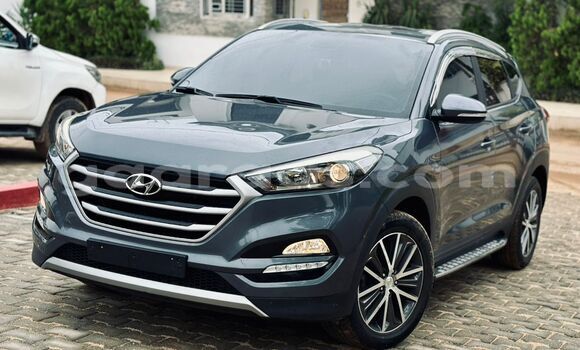 Buy Import Hyundai Tucson Silver Car in Dakar in Dakar Buy Import Hyundai Tucson Silver Car in Dakar in Dakar