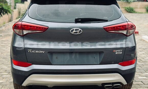 Buy Import Hyundai Tucson Silver Car in Dakar in Dakar Buy Import Hyundai Tucson Silver Car in Dakar in Dakar