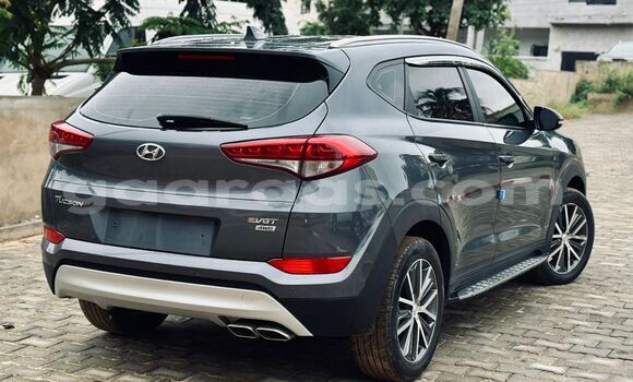 Buy Import Hyundai Tucson Silver Car in Dakar in Dakar Buy Import Hyundai Tucson Silver Car in Dakar in Dakar