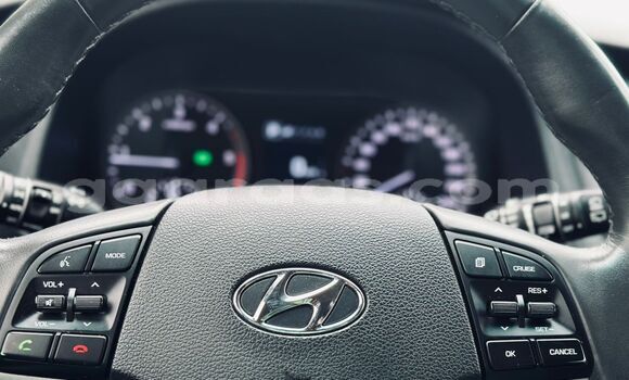 Buy Import Hyundai Tucson Silver Car in Dakar in Dakar Buy Import Hyundai Tucson Silver Car in Dakar in Dakar