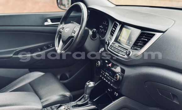 Buy Import Hyundai Tucson Silver Car in Dakar in Dakar Buy Import Hyundai Tucson Silver Car in Dakar in Dakar