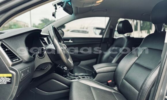 Buy Import Hyundai Tucson Silver Car in Dakar in Dakar Buy Import Hyundai Tucson Silver Car in Dakar in Dakar