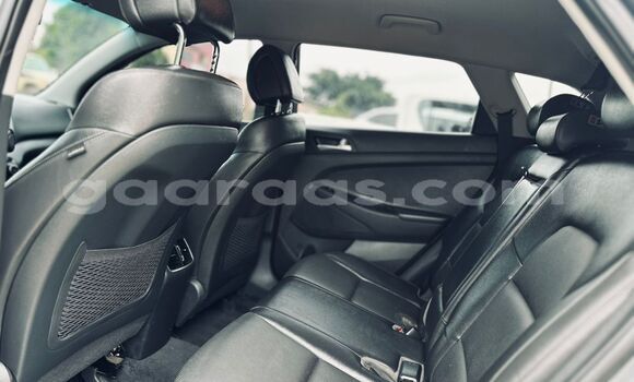 Buy Import Hyundai Tucson Silver Car in Dakar in Dakar Buy Import Hyundai Tucson Silver Car in Dakar in Dakar