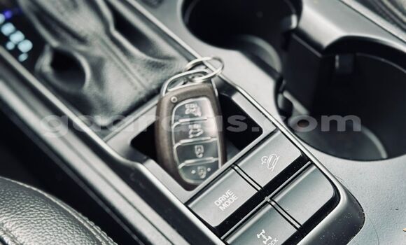 Buy Import Hyundai Tucson Silver Car in Dakar in Dakar Buy Import Hyundai Tucson Silver Car in Dakar in Dakar