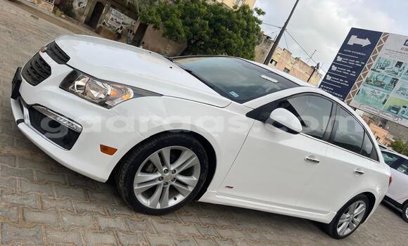 Buy New Chevrolet Cruze White Car in Dakar in Dakar Buy New Chevrolet Cruze White Car in Dakar in Dakar