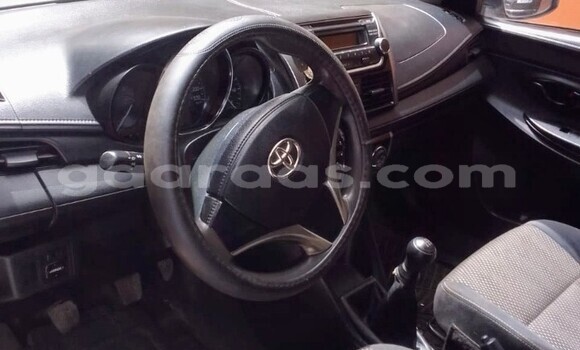 Dieundeu Occasion Toyota Yaris Silver Auto in Dakar in Dakar Dieundeu Occasion Toyota Yaris Silver Auto in Dakar in Dakar