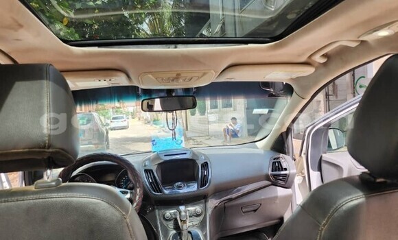 Dieundeu Occasion Ford Escape White Auto in Dakar in Dakar Dieundeu Occasion Ford Escape White Auto in Dakar in Dakar