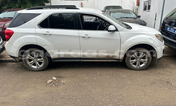 Buy Used Chevrolet Equinox White Car in Dakar in Dakar Buy Used Chevrolet Equinox White Car in Dakar in Dakar