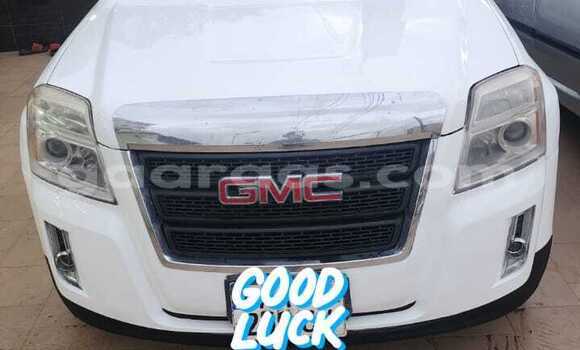 Dieundeu Occasion GMC Terrain White Auto in Dakar in Dakar